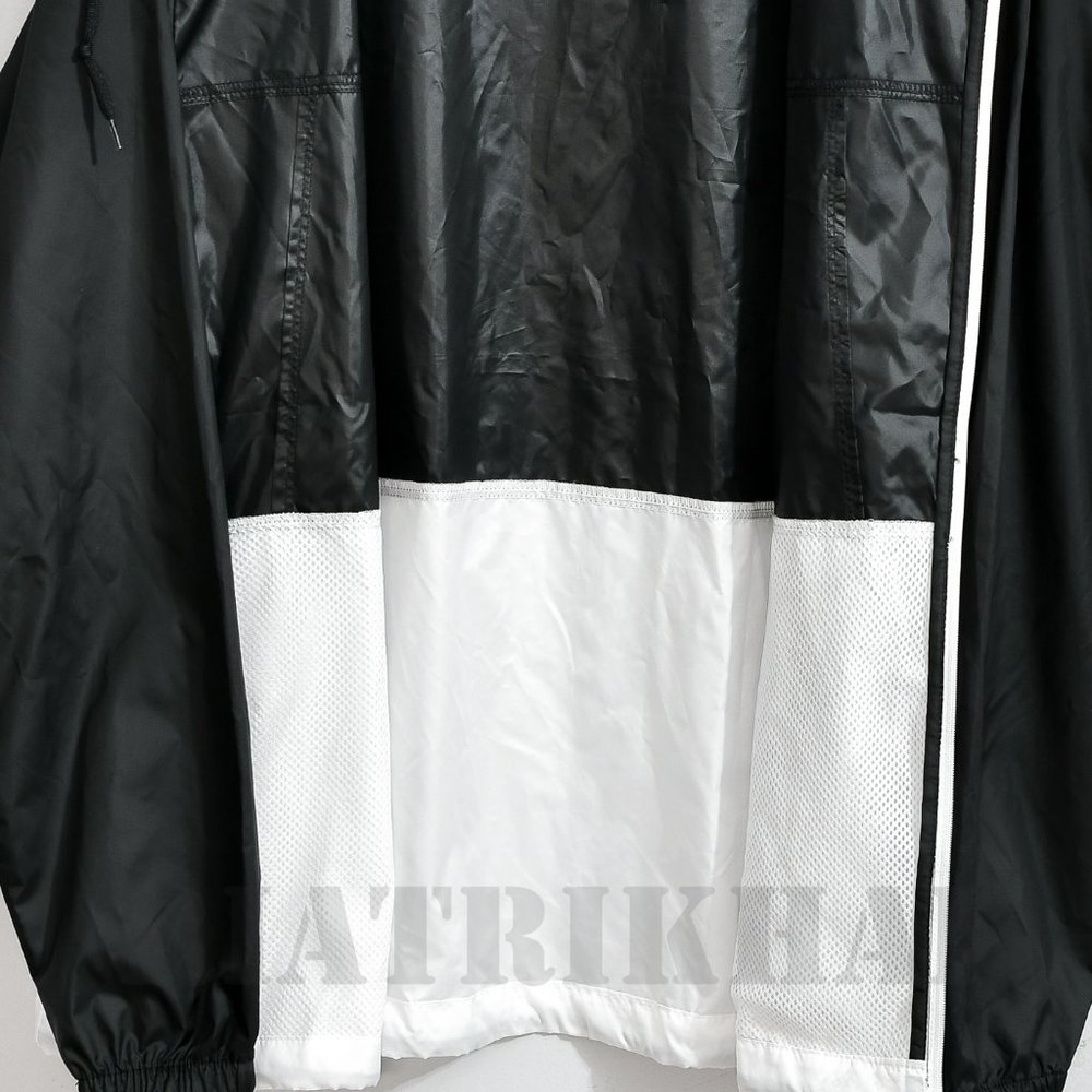 BLACK/WHITE Columbia Women’s Flash Forward™ Windbreaker Jacket - Picture 2 of 3